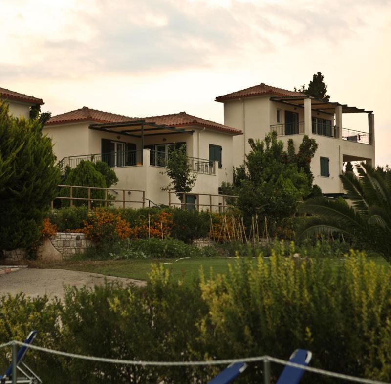 Il Villaggio Chrani Exterior foto